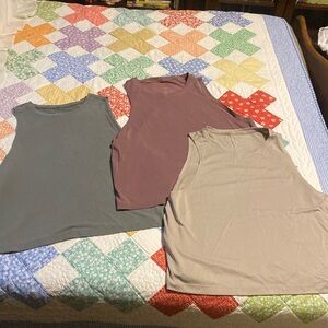 Three pack workout tanks | S
